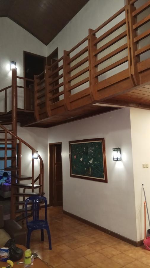 Vila Kota Bunga Private Pool Puncak Exterior foto